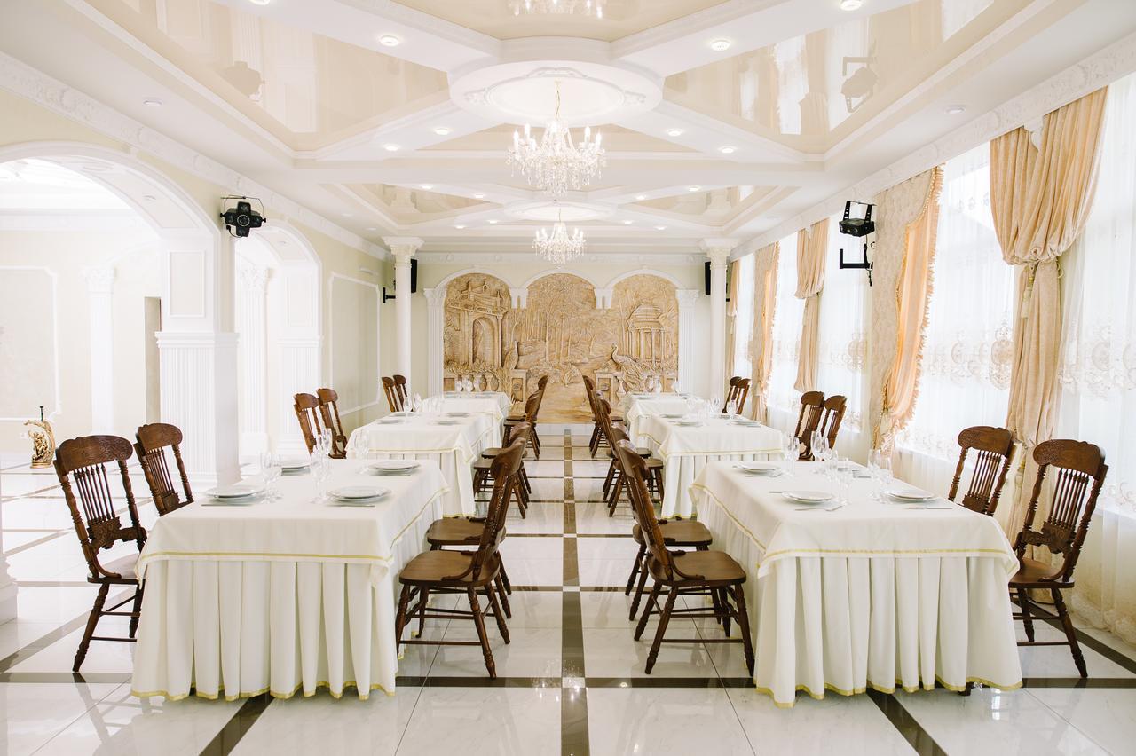 Hotel Korona Kolybayevka Zewnętrze zdjęcie
