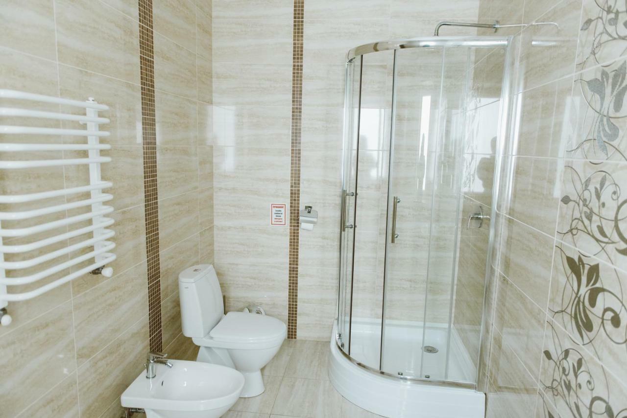 Hotel Korona Kolybayevka Zewnętrze zdjęcie