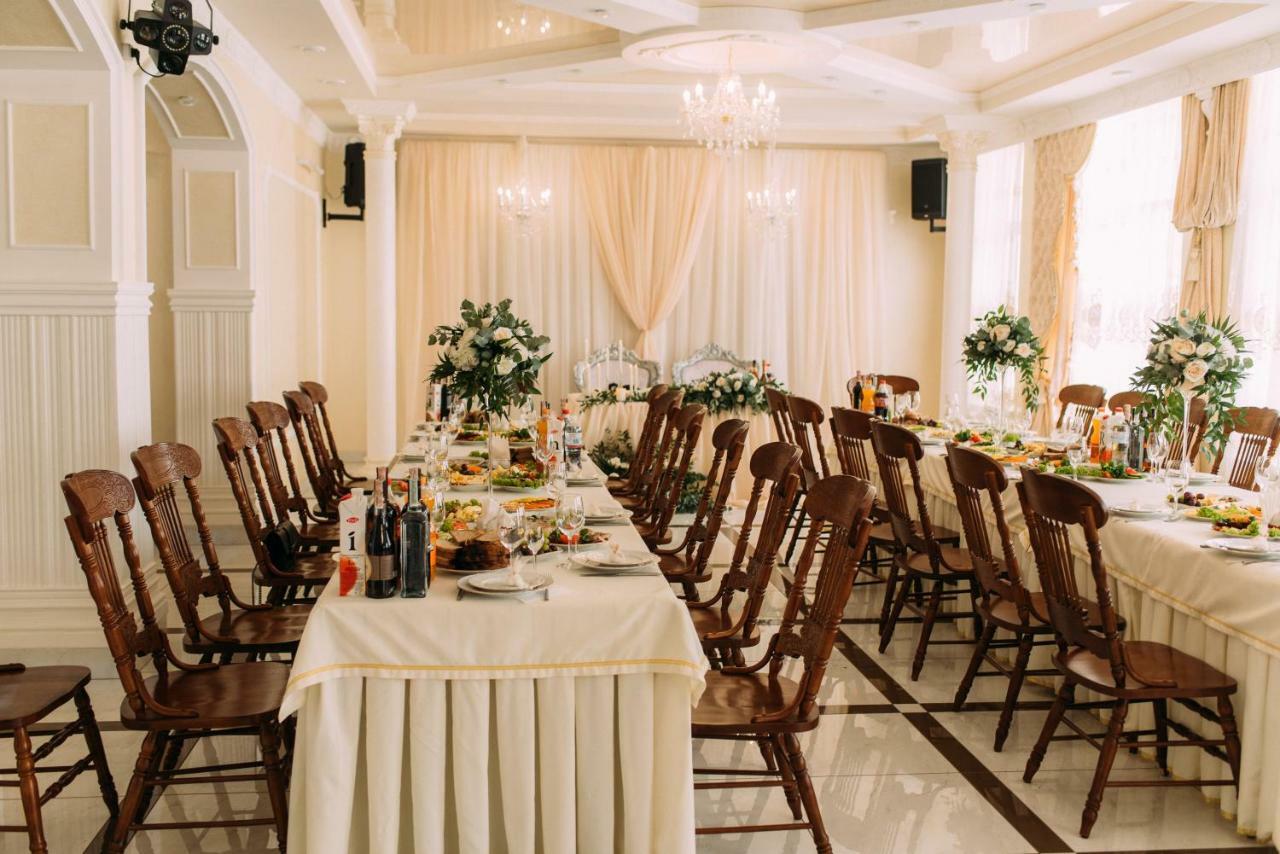 Hotel Korona Kolybayevka Zewnętrze zdjęcie